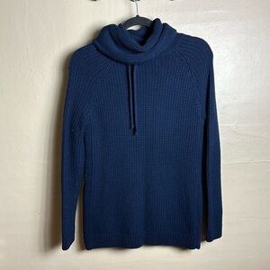 Athleta cowl neck merino wool blend sweater Size Xsmall Navy Blue